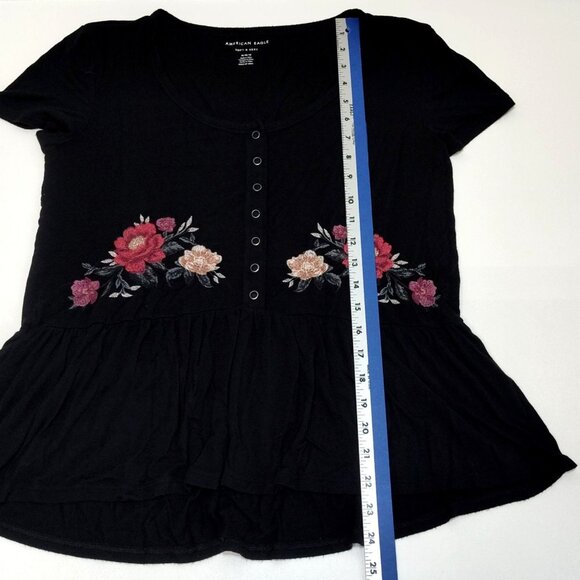 American Eagle Soft & Sexy Embroidered Floral Knit Top Medium Button Front Flowy - Picture 6 of 6